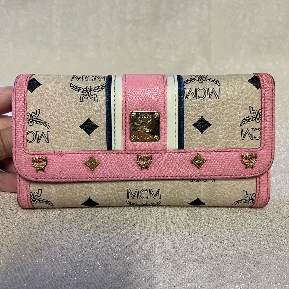 ♠️ MCM Trifold Wallet, Pink and Cream